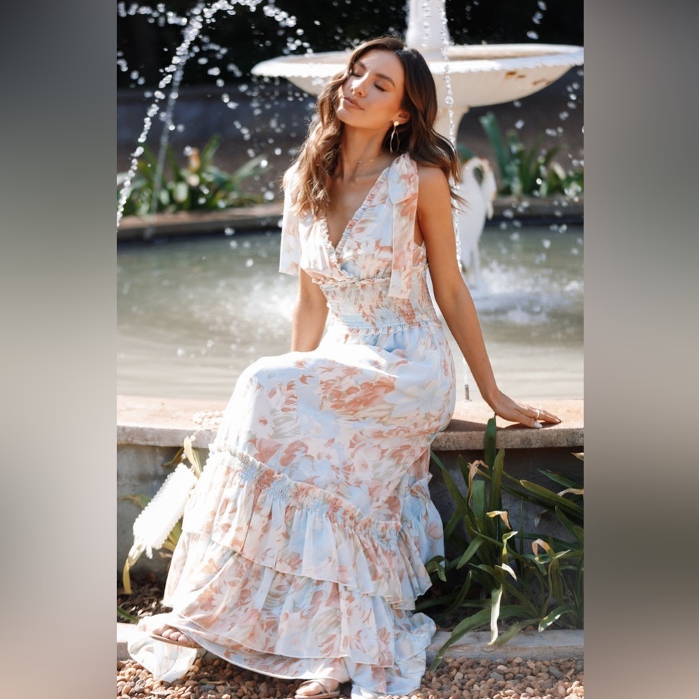 PETAL & PUP CHRISTABEL TIERED MAXI DRESS - BLUE FLORAL M B1830 - Picture 4 of 10